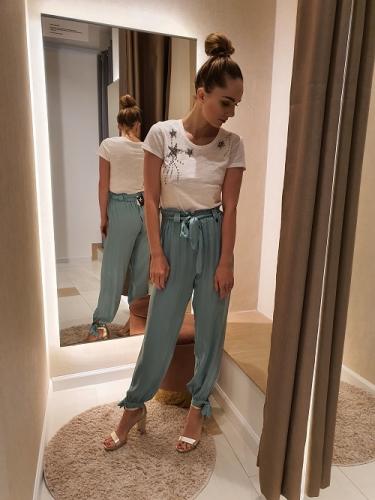 FRACOMINA BIELE TRI�KO S APLIK�CIOU HVIEZD