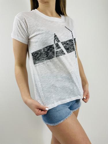 Armani Exchange tri�ko s n�pisom