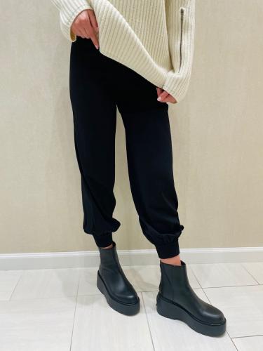 �ierne padav� nohavice Armani Exchange