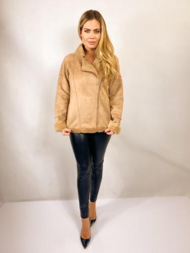 Hned� bunda Liu Jo