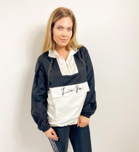 �ahk� bunda Liu Jo