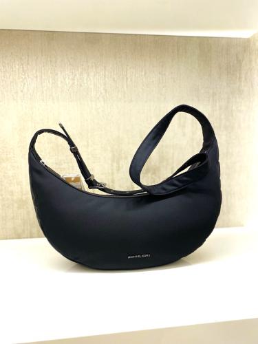 MICHAEL KORS KABELKA