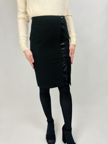 Fracomina d�mska �ierna puzdrov� suk�a.