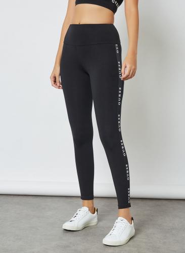 �ierne leg�ny Guess