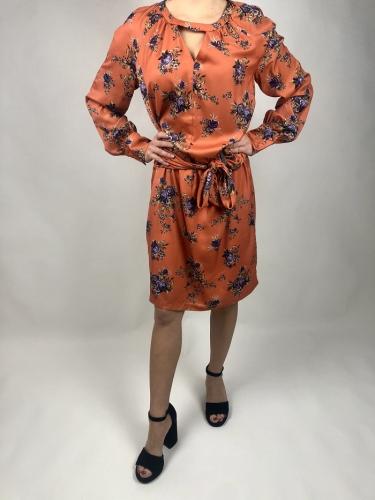 Silvian Heach dámske šaty v oranžovej farbe