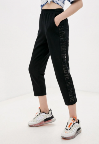 �IERNE TEPL�KY S N�PISOM NA BOKU